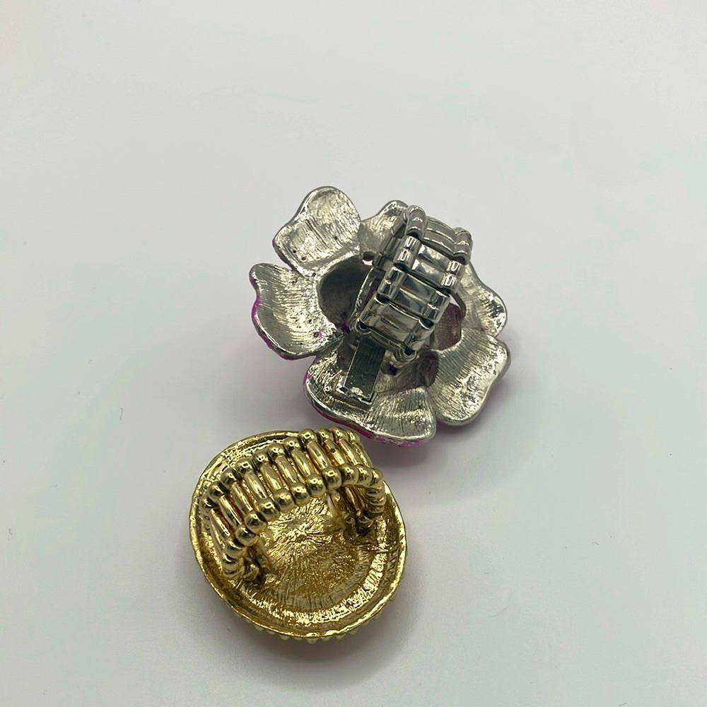 Vibrant Pink and Orange Ring Set with Floral Design stretch rings 2/$20🎉 - Picture 8 of 8